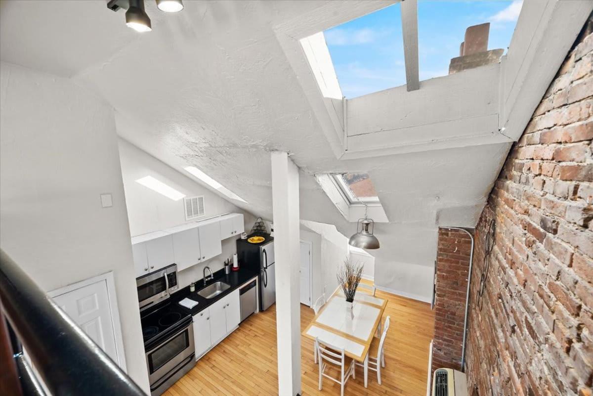 Skyline At Your Door - Studio With A View Pittsburgh Eksteriør billede