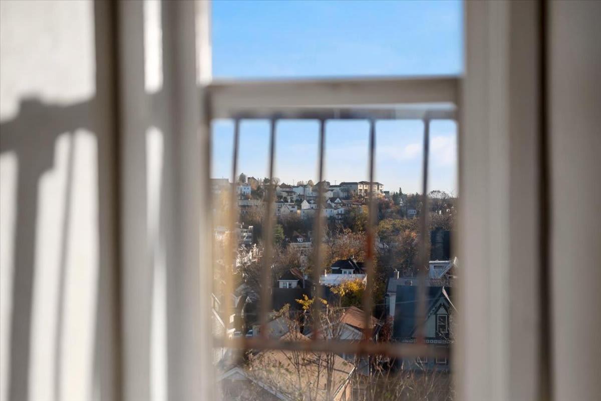 Skyline At Your Door - Studio With A View Pittsburgh Eksteriør billede