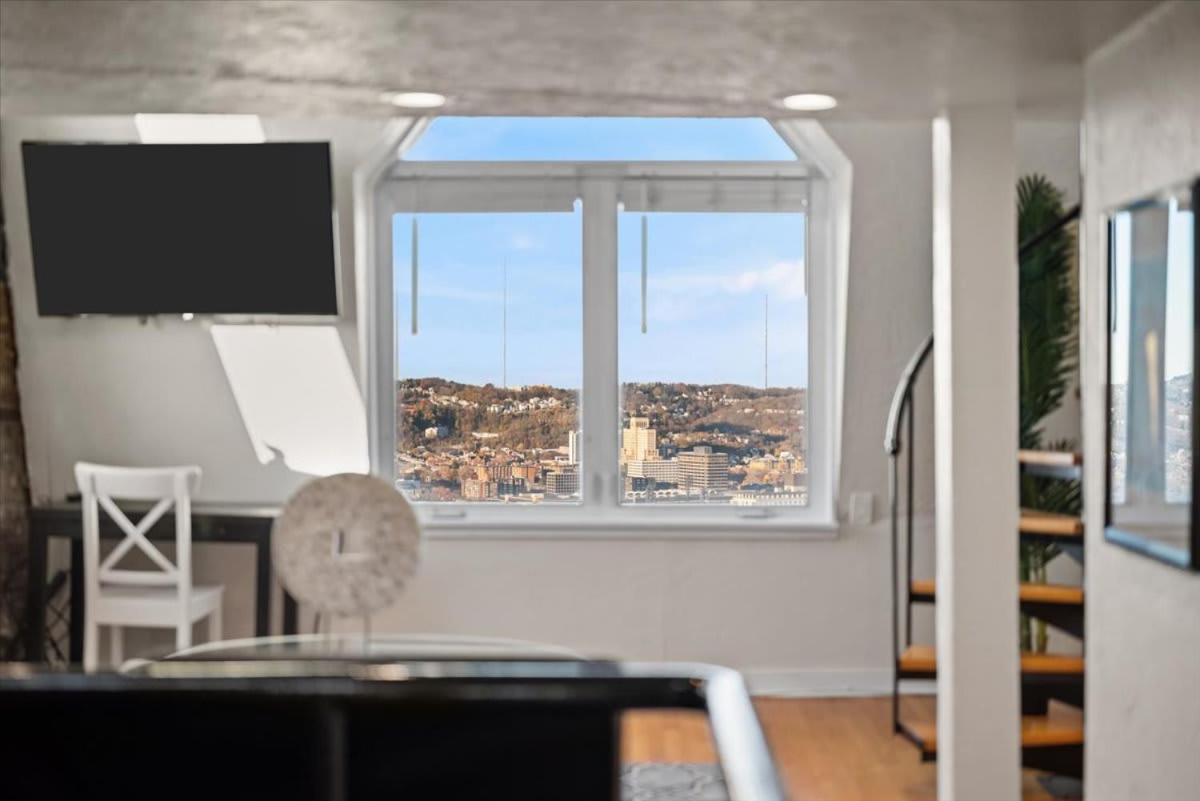 Skyline At Your Door - Studio With A View Pittsburgh Eksteriør billede
